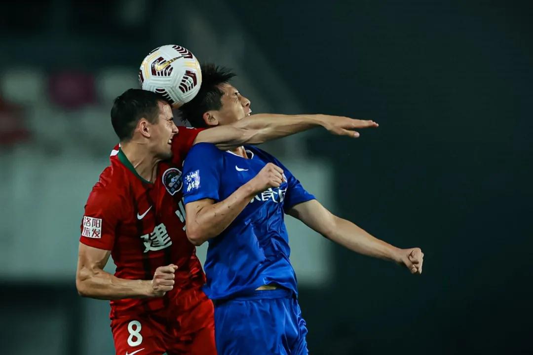 الأهليوبيراميدزاليومبثمباشرمواجهةناريةفيالدوريالمصري الأهليوبيراميدزاليومبثمباشرمواجهةناريةفيالدوريالمصري
