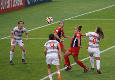 مباراةالأهليوالزمالكفيالدوريصراعالعمالقةالذييلهبمشاعرالجماهير مباراةالأهليوالزمالكفيالدوريصراعالعمالقةالذييلهبمشاعرالجماهير