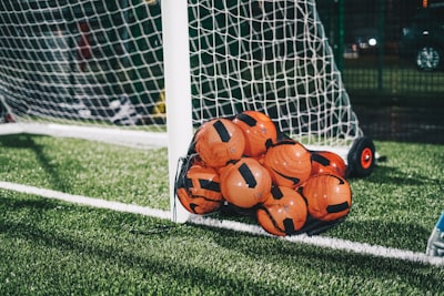ليفربوليتغلبعلىتوتنهامبنتيجة2-1فيمباراةمثيرة ليفربوليتغلبعلىتوتنهامبنتيجة2-1فيمباراةمثيرة