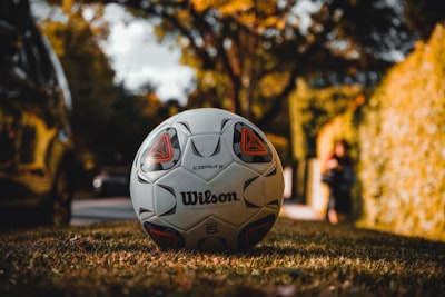 لاعب ليفربول الإنجليزينجوم الماضي والحاضر الذين أبهروا العالم لاعب ليفربول الإنجليزينجوم الماضي والحاضر الذين أبهروا العالم